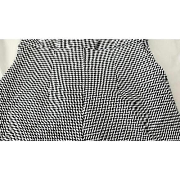 Express Black and White Houndstooth Long Sleeve Romper Size 2 NWT - Picture 9 of 10